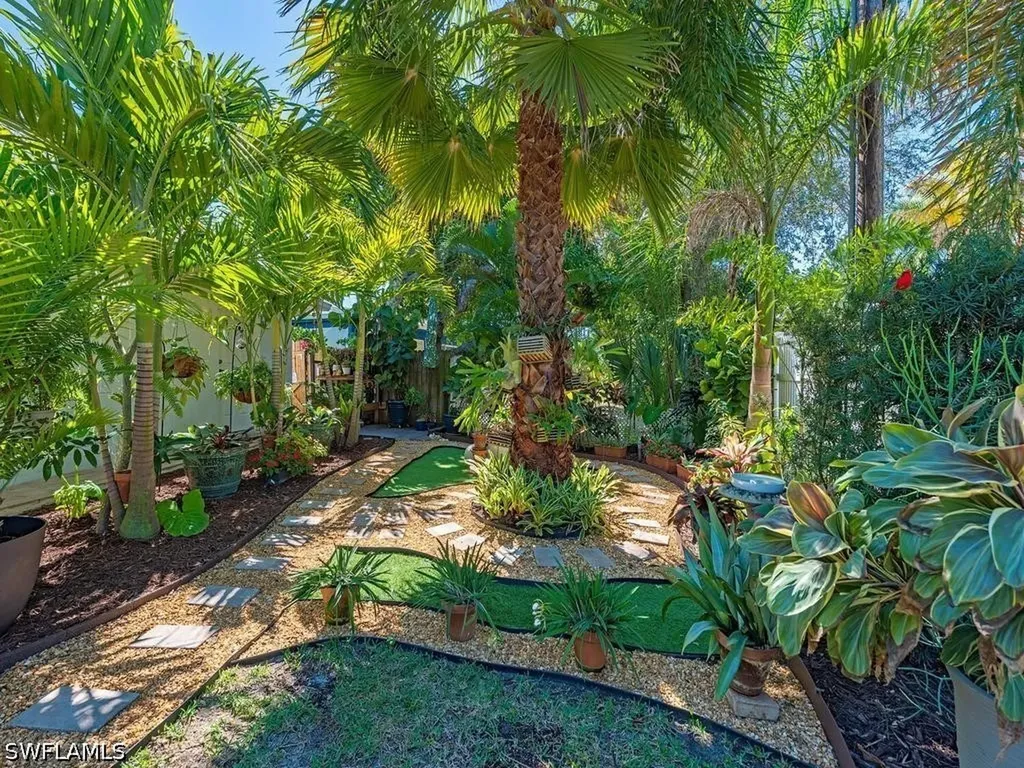 23 Knights Bridge Road Naples FL 34112