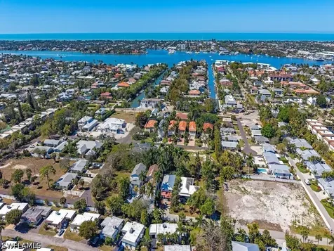 23 Knights Bridge Road Naples FL 34112