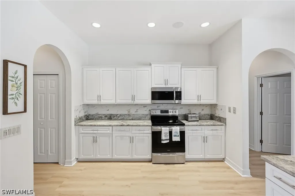 7673 Mulberry Lane Naples FL 34114