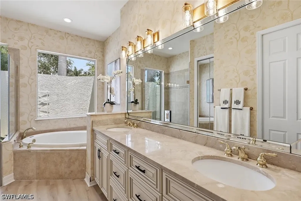 7673 Mulberry Lane Naples FL 34114