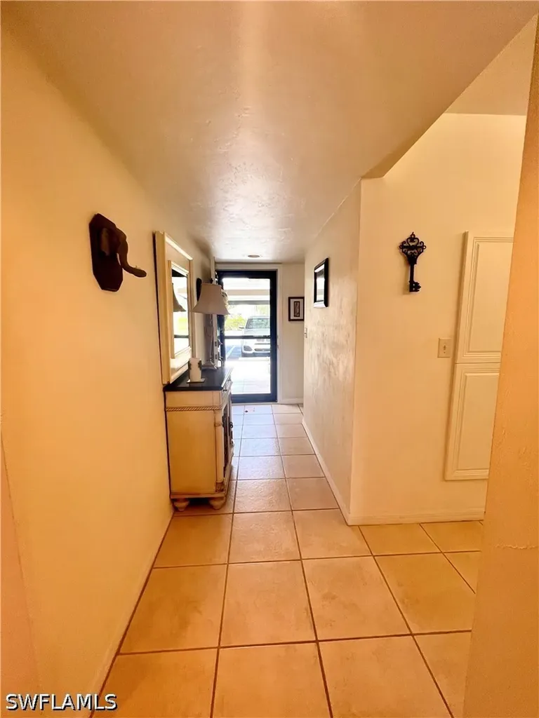 4240 Chantelle Drive Naples FL 34112