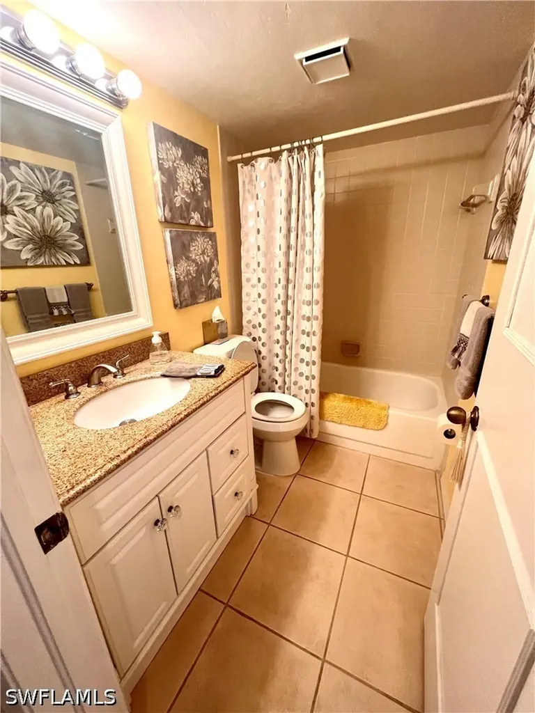 4240 Chantelle Drive Naples FL 34112