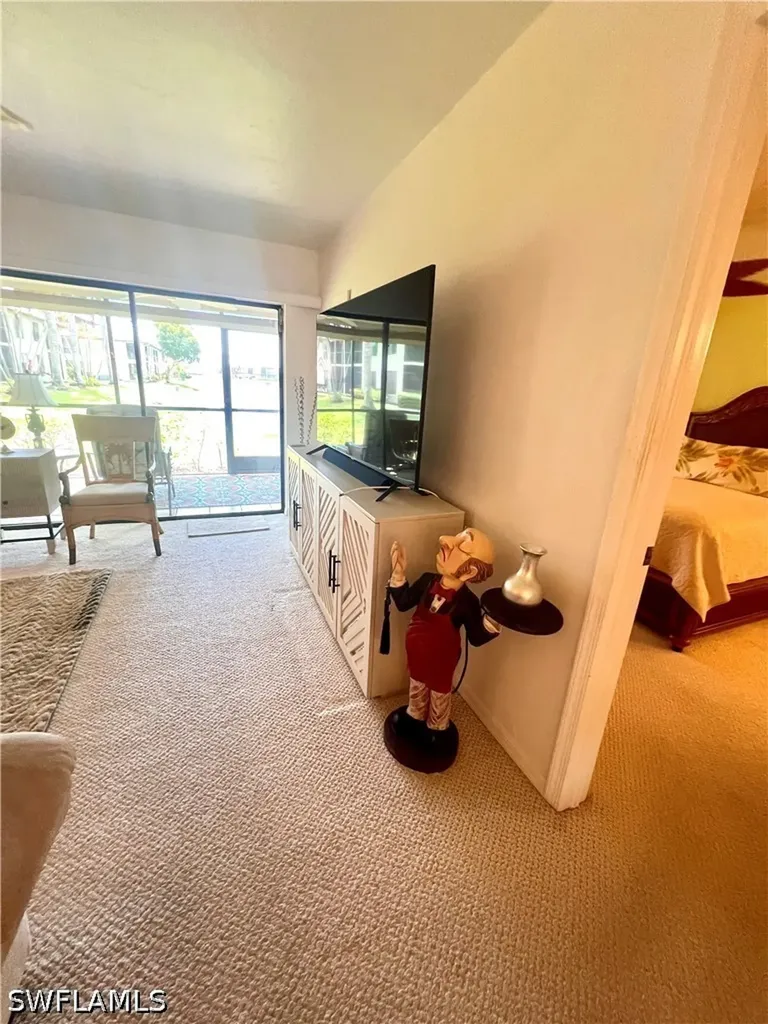 4240 Chantelle Drive Naples FL 34112
