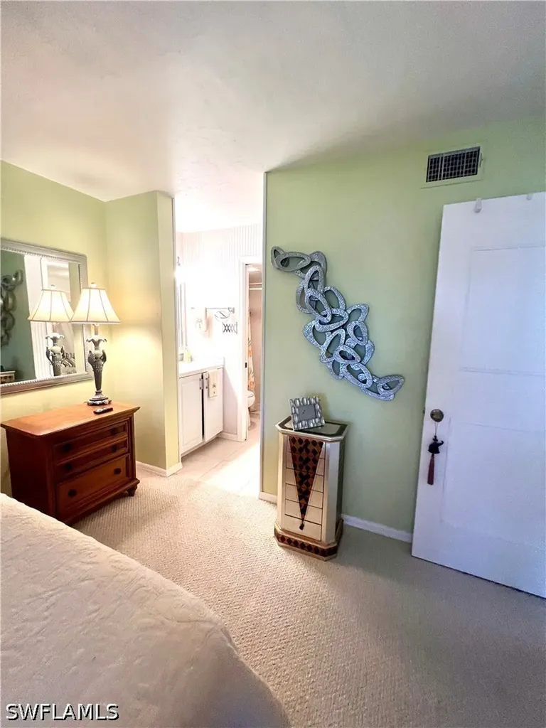 4240 Chantelle Drive Naples FL 34112