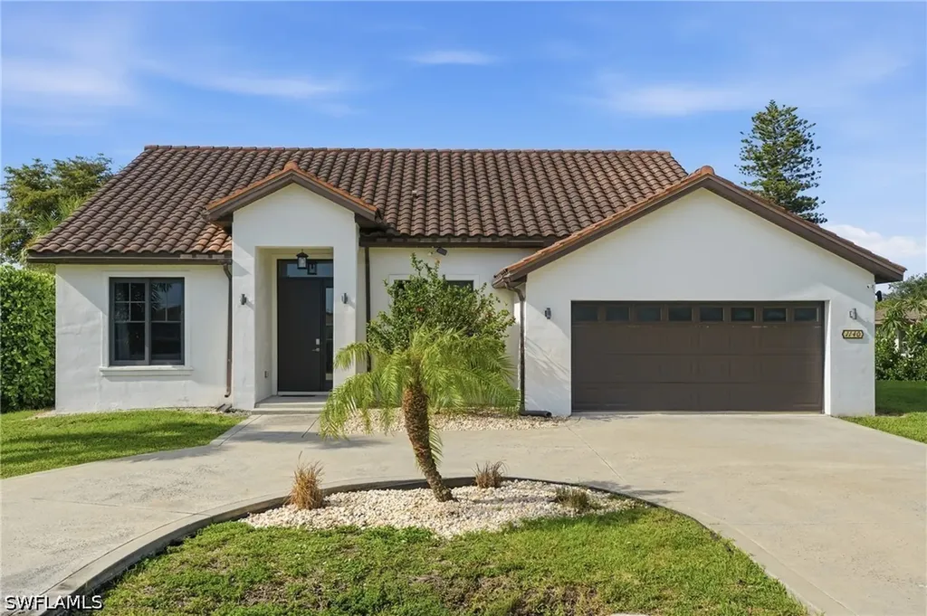 1140 Jeronimo Drive Naples FL 34103