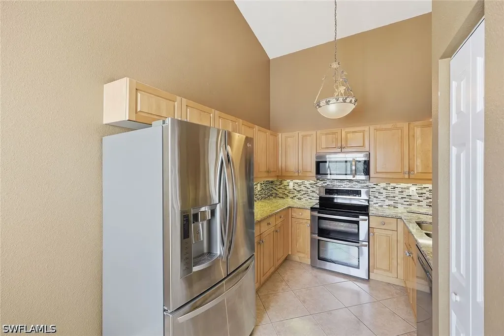 2650 Creek Lane Naples FL 34119