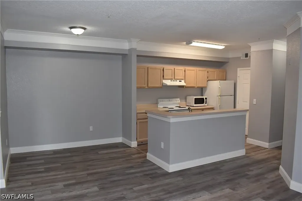 11561 Villa Grand Fort Myers FL 33913