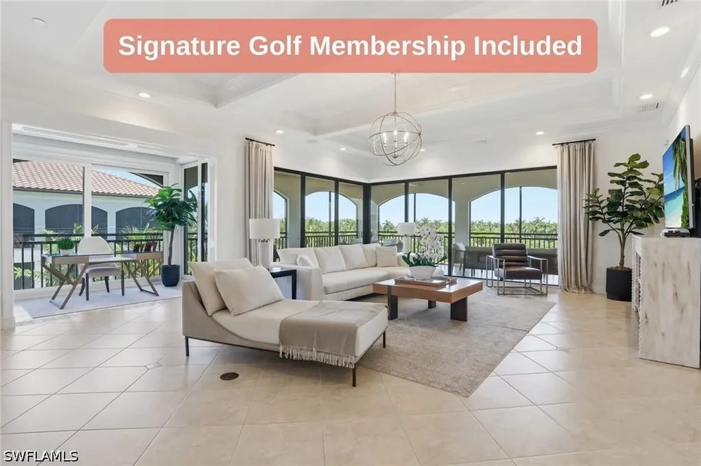 Naples FL, 2543 Marquesa Royale Lane, Unit 4-302