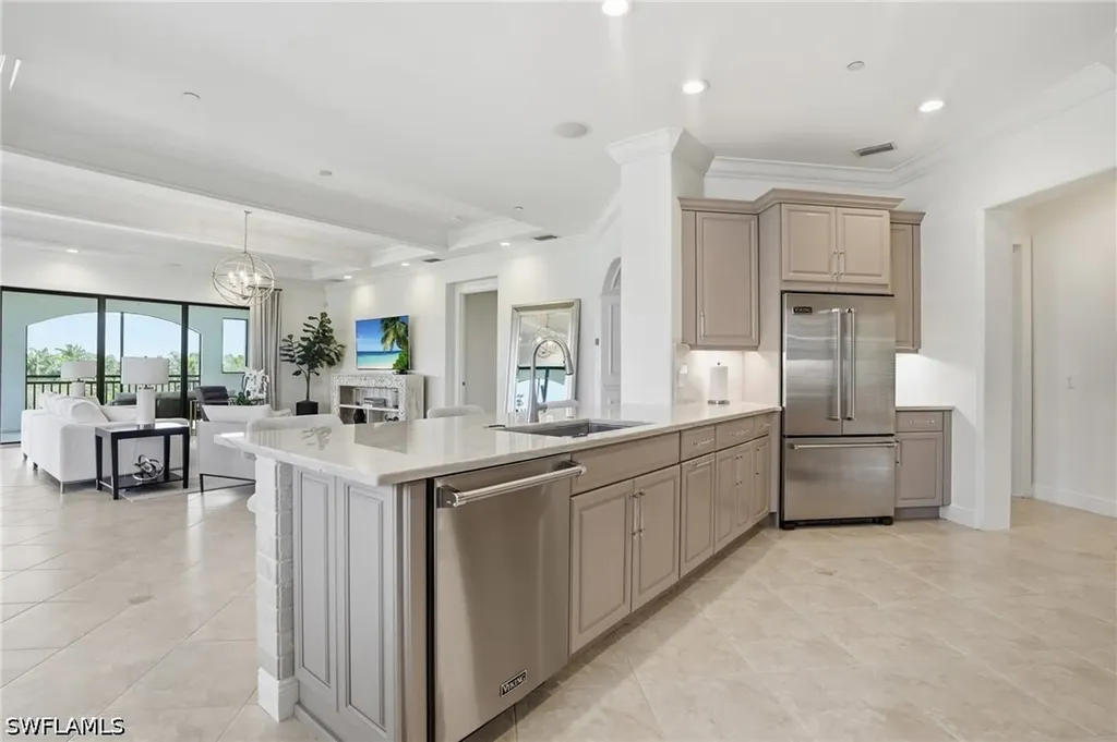 2543 Marquesa Royale Lane Naples FL 34109