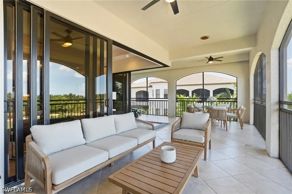 2543 Marquesa Royale Lane Naples FL 34109