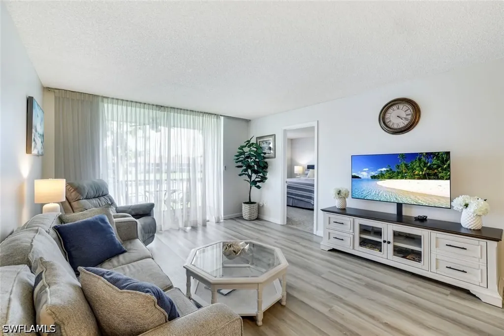 200 Forest Lakes Boulevard Naples FL 34105