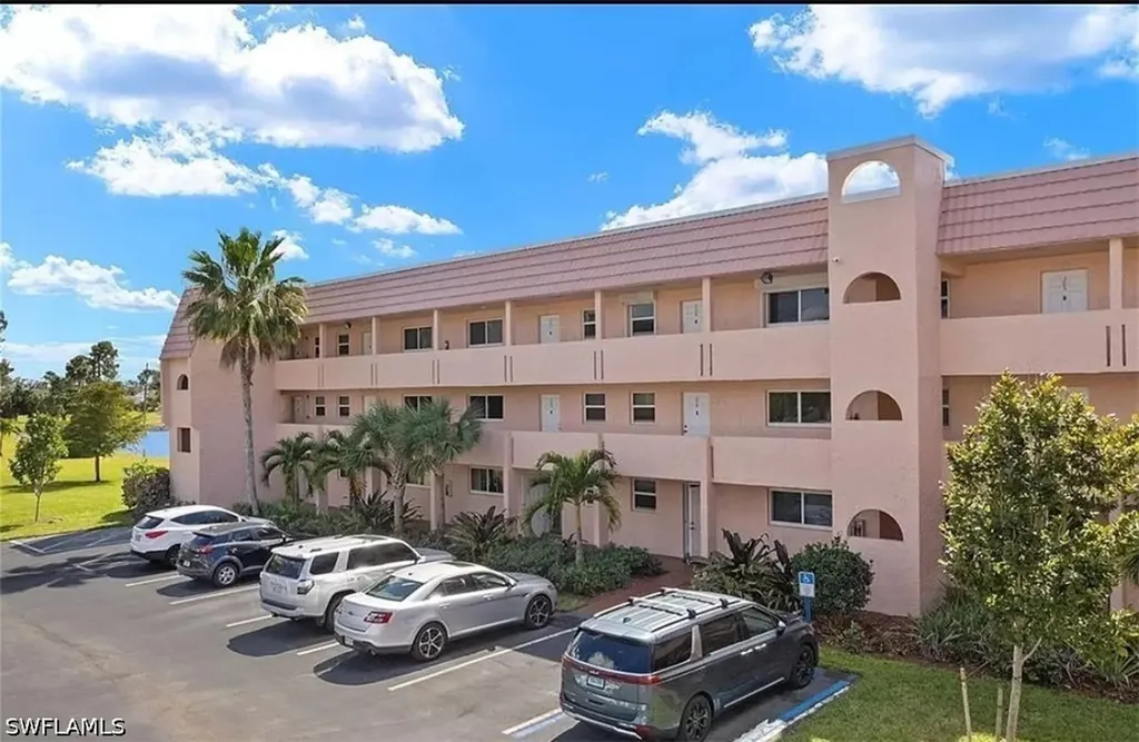200 Forest Lakes Boulevard Naples FL 34105