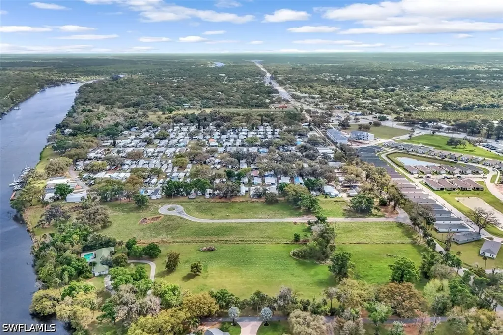 1050 Shady Oaks Avenue Labelle FL 33935