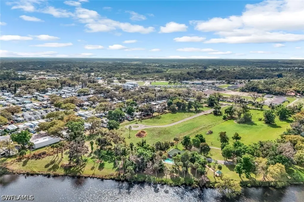 1050 Shady Oaks Avenue Labelle FL 33935