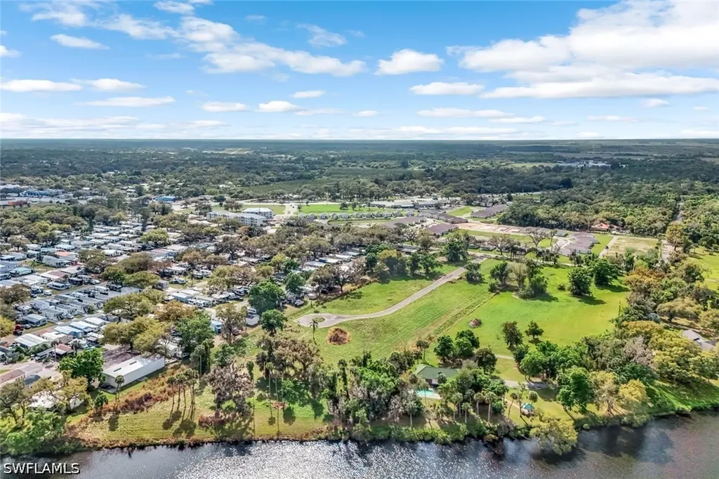 1050 Shady Oaks Avenue Labelle FL 33935