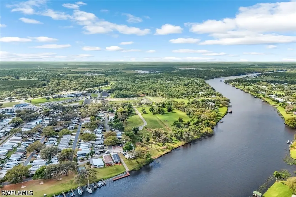 1050 Shady Oaks Avenue Labelle FL 33935