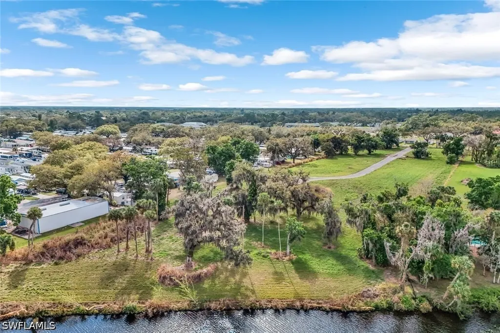 1050 Shady Oaks Avenue Labelle FL 33935