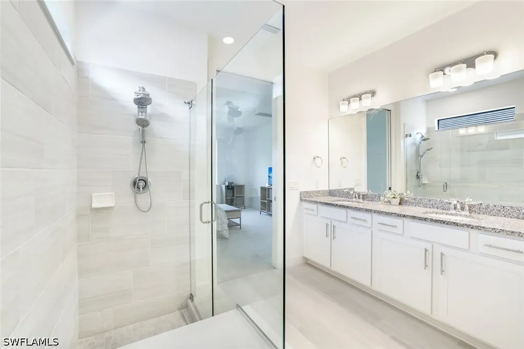 10439 Ventana Lane Naples FL 34120