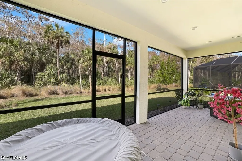 10439 Ventana Lane Naples FL 34120