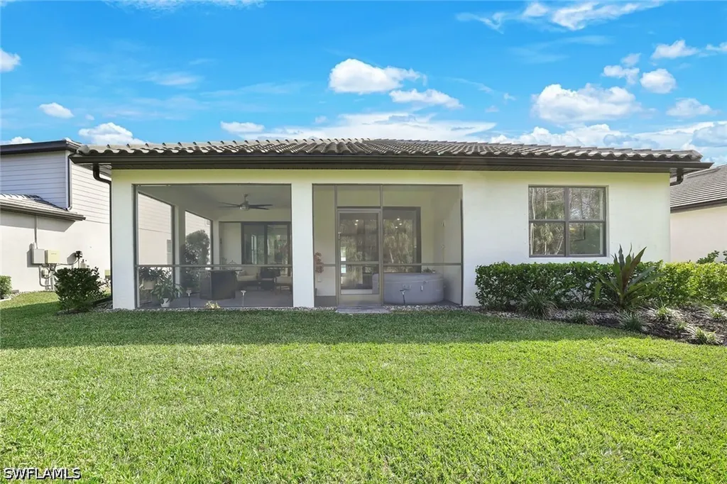 10439 Ventana Lane Naples FL 34120