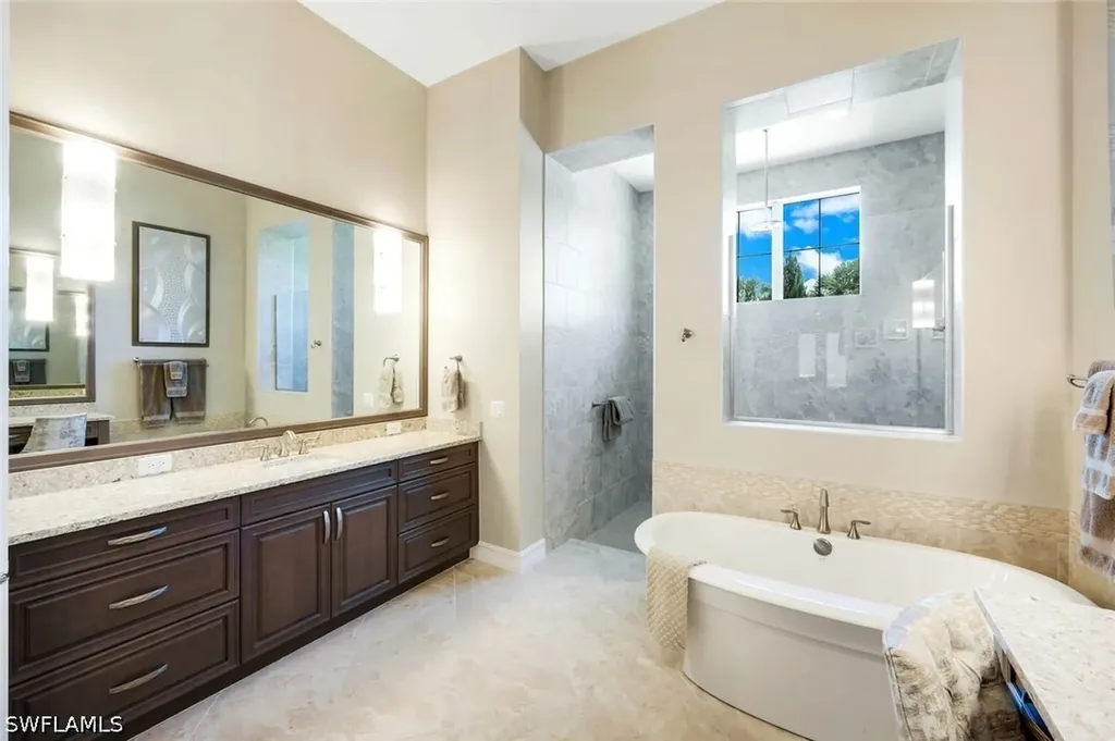 6259 Lightbourn Way Naples FL 34113