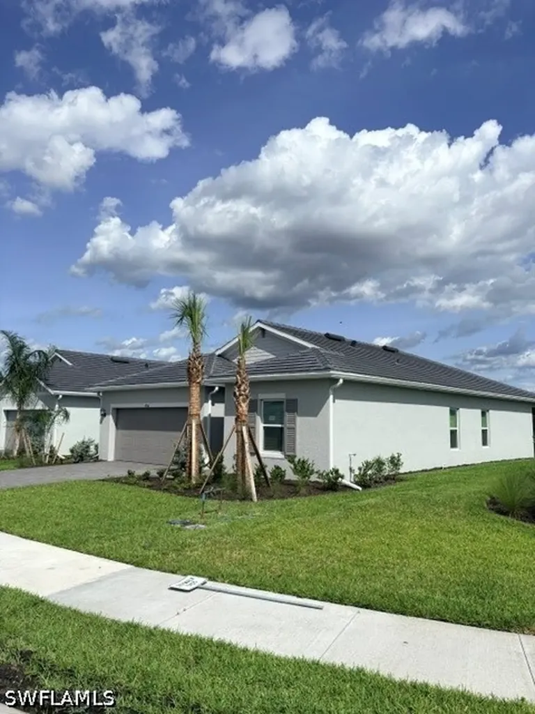 4758 Espiritu Way Ave Maria FL 34142