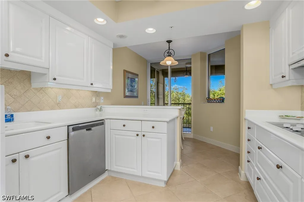 7225 Pelican Bay Boulevard Naples FL 34108
