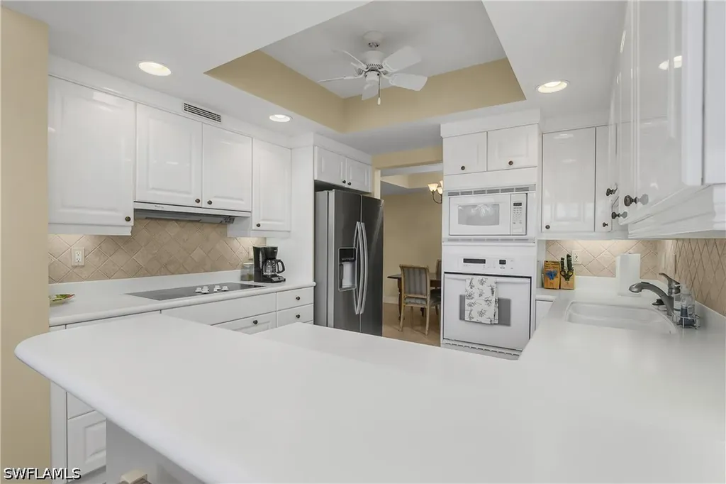 7225 Pelican Bay Boulevard Naples FL 34108