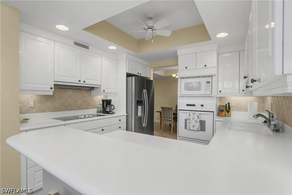 7225 Pelican Bay Boulevard Naples FL 34108