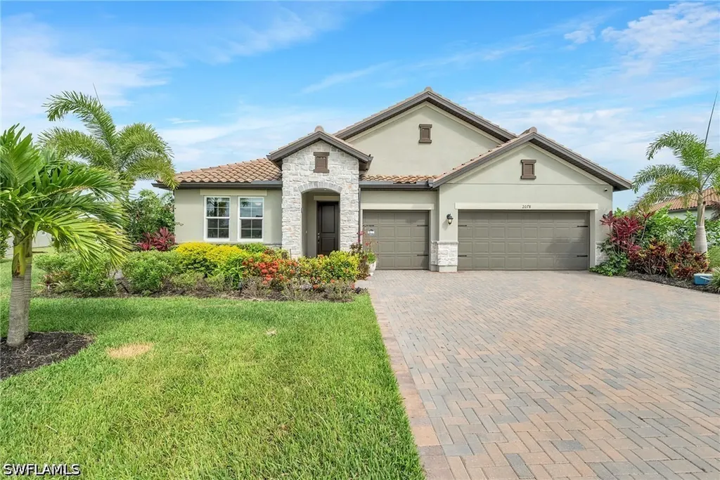 Naples FL, 2078 Grove Drive