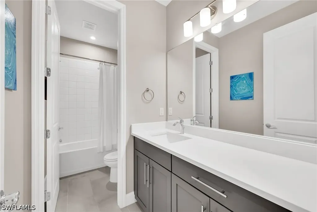 2078 Grove Drive Naples FL 34120