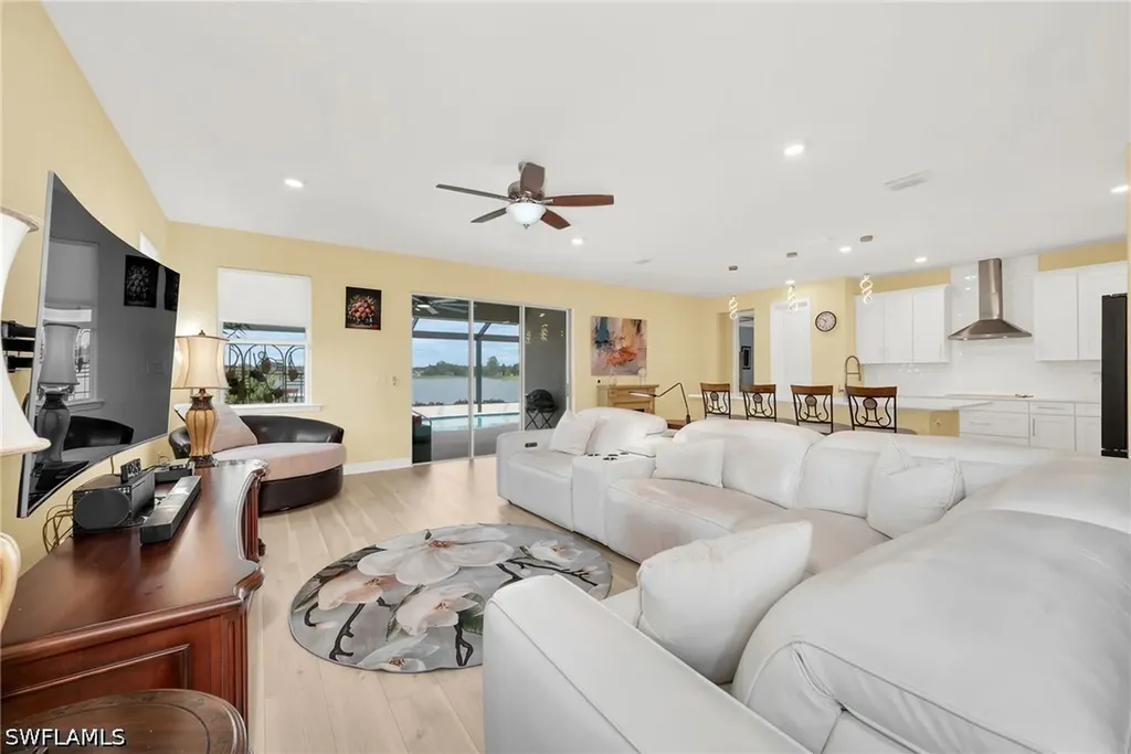 2078 Grove Drive Naples FL 34120