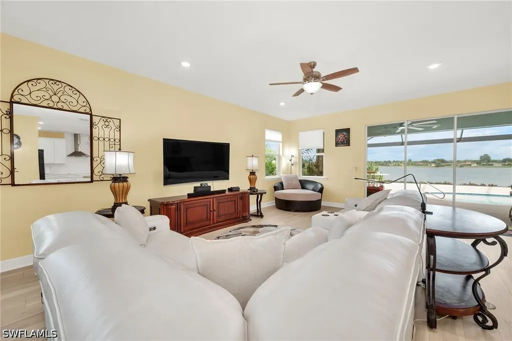 2078 Grove Drive Naples FL 34120