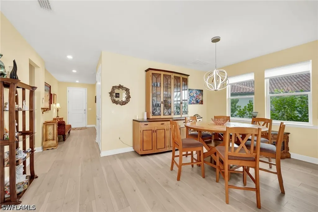 2078 Grove Drive Naples FL 34120