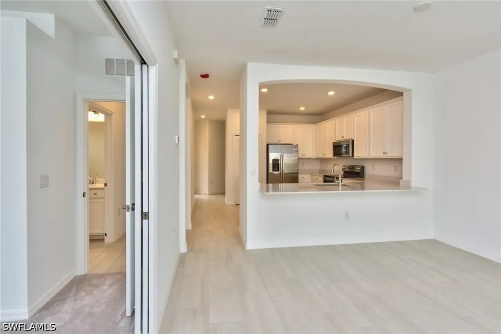 2591 Vine Avenue Naples FL 34120