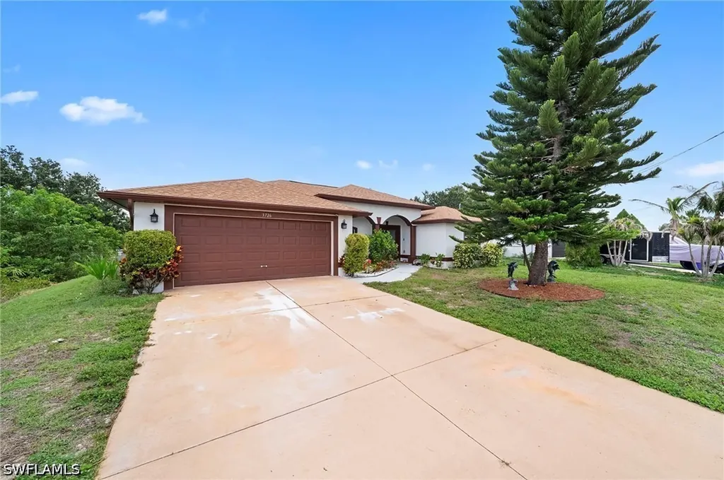 3726 15th Street W Lehigh Acres FL 33971