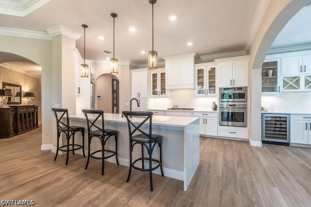 16375 Viansa Way Naples FL 34110