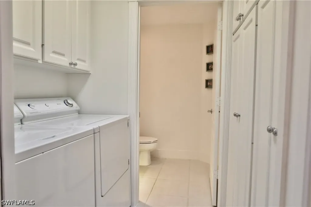 6182 Towncenter Circle Naples FL 34119