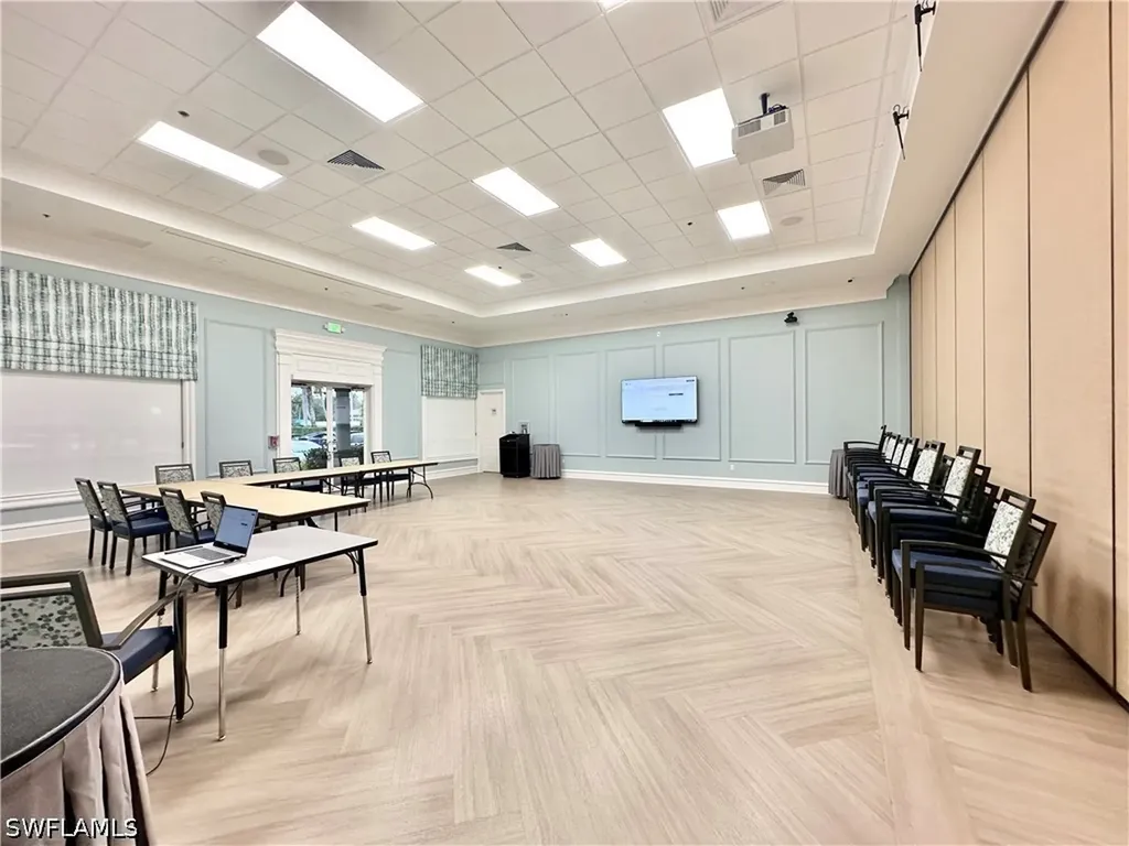 6182 Towncenter Circle Naples FL 34119