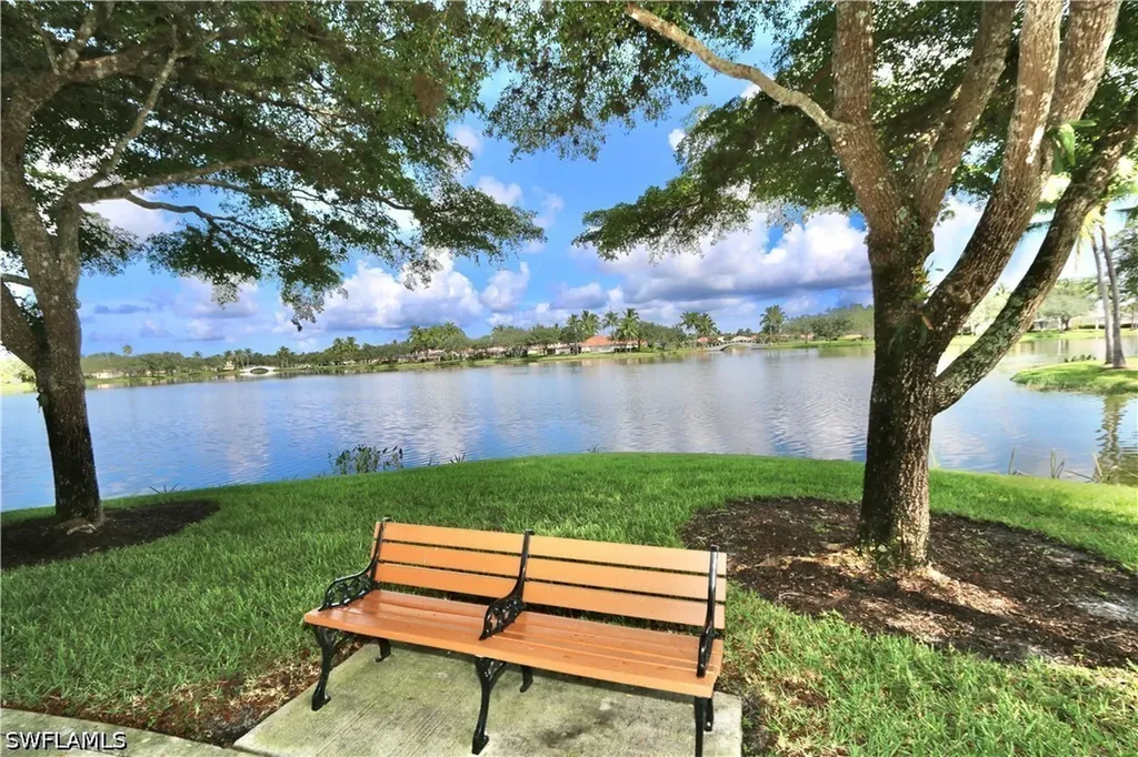 6182 Towncenter Circle Naples FL 34119