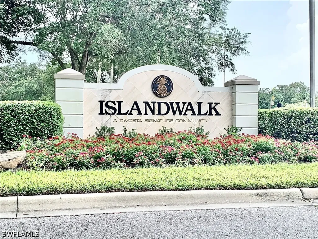 6182 Towncenter Circle Naples FL 34119
