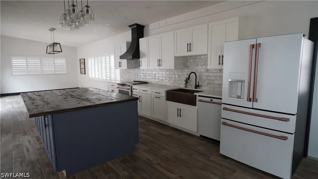 544 Bayside Drive Fort Myers FL 33919
