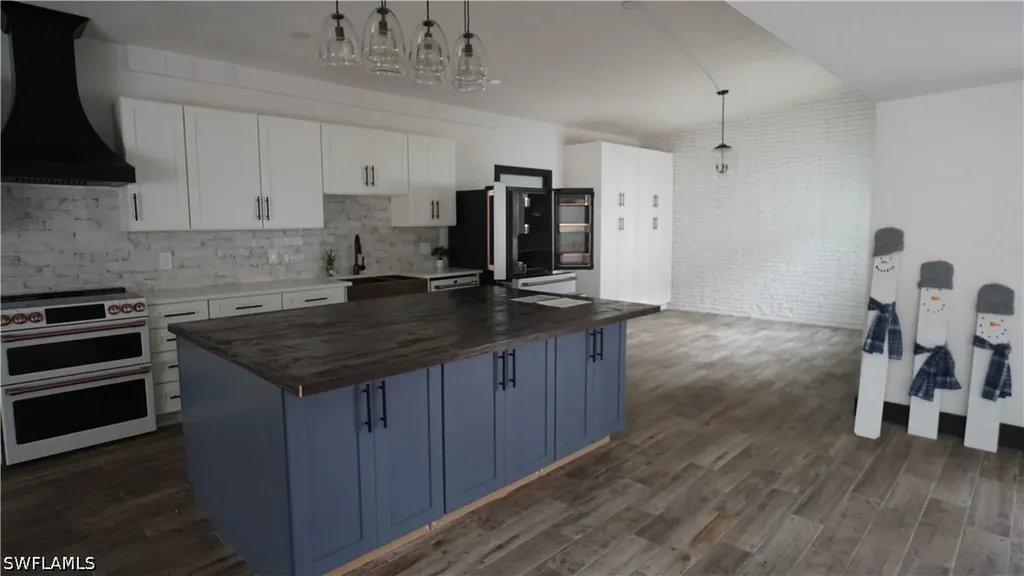 544 Bayside Drive Fort Myers FL 33919