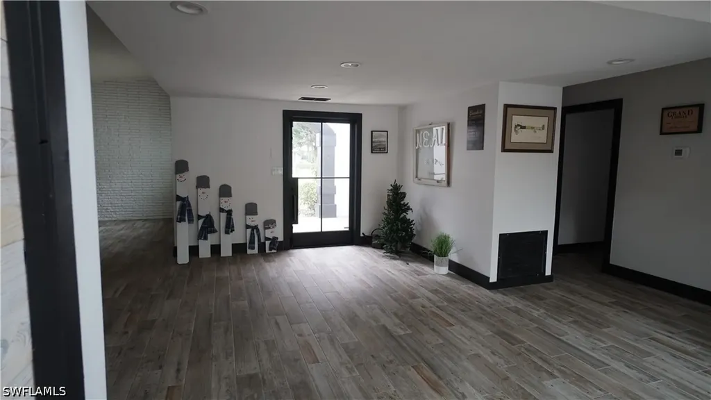 544 Bayside Drive Fort Myers FL 33919