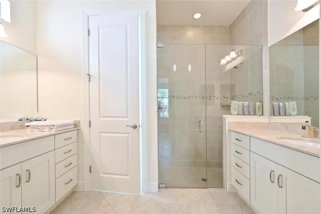 1326 Kendari Terrace Naples FL 34113