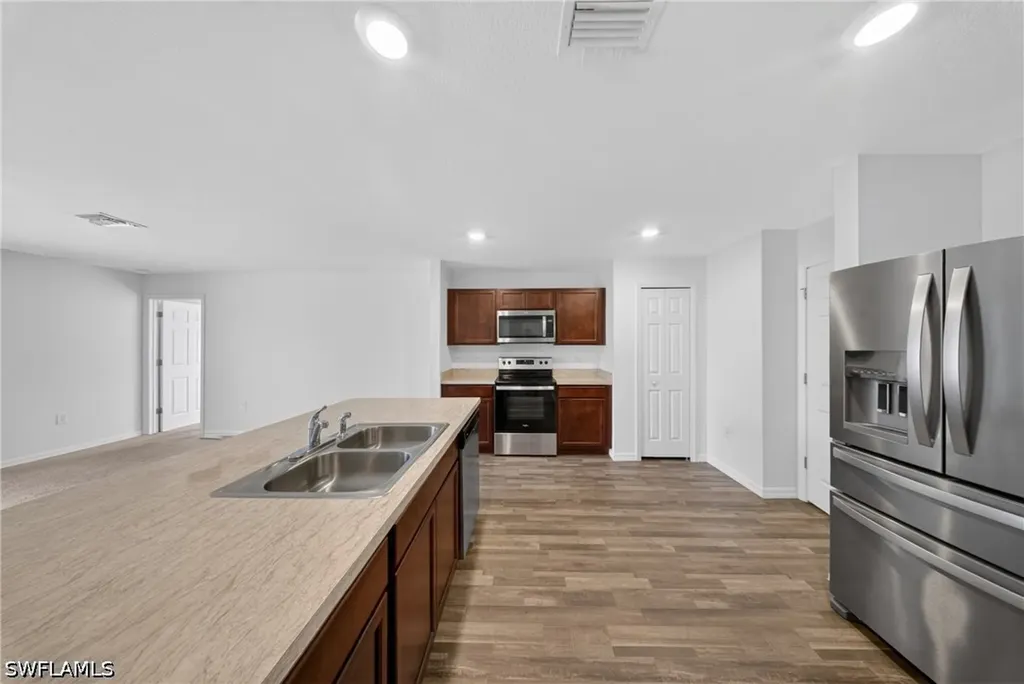 3014 38th Street SW Lehigh Acres FL 33976