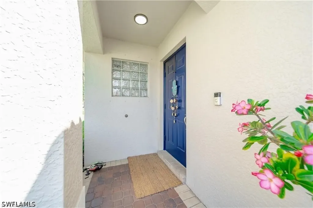 1638 Triangle Palm Terrace Naples FL 34119