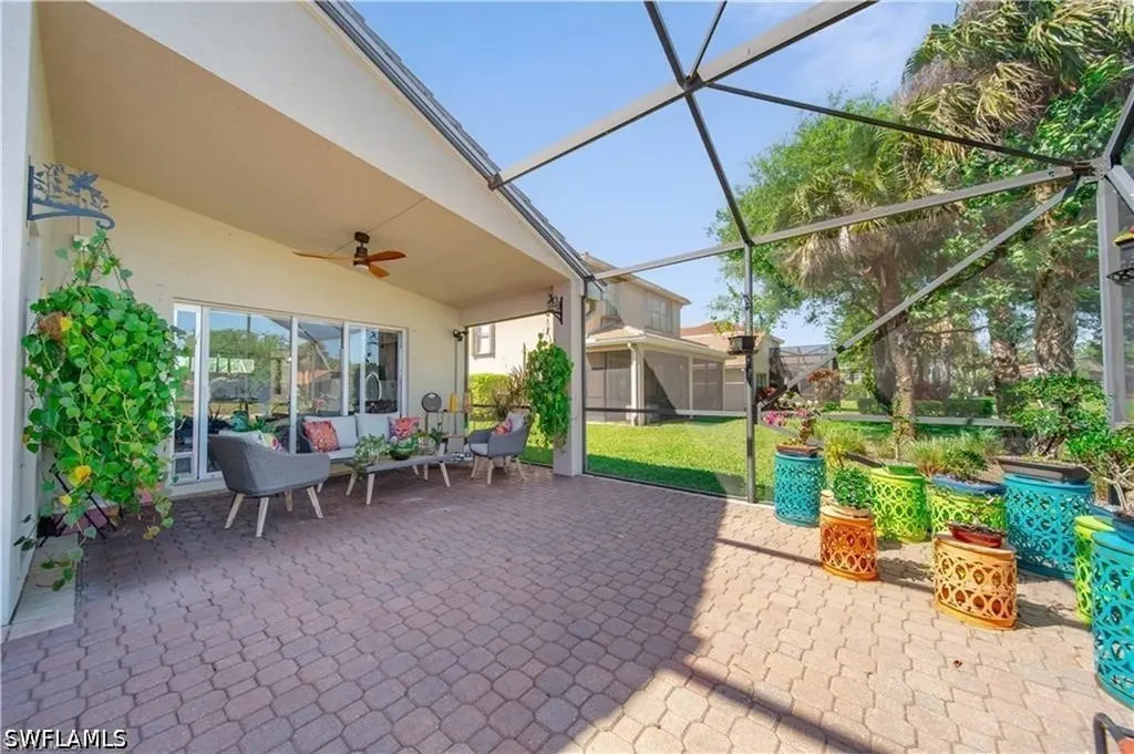 1638 Triangle Palm Terrace Naples FL 34119