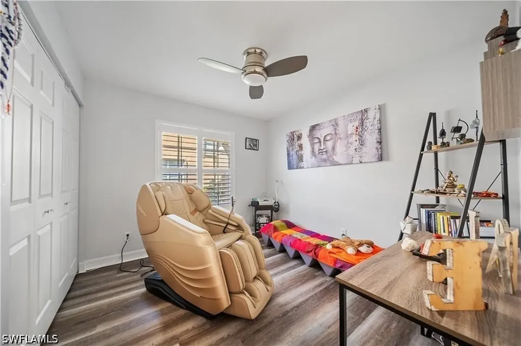 1638 Triangle Palm Terrace Naples FL 34119