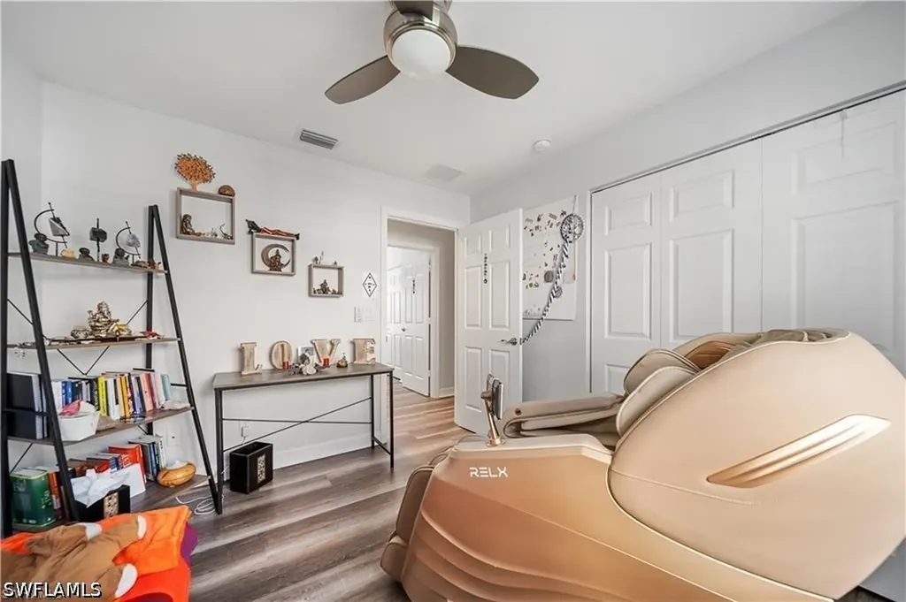 1638 Triangle Palm Terrace Naples FL 34119